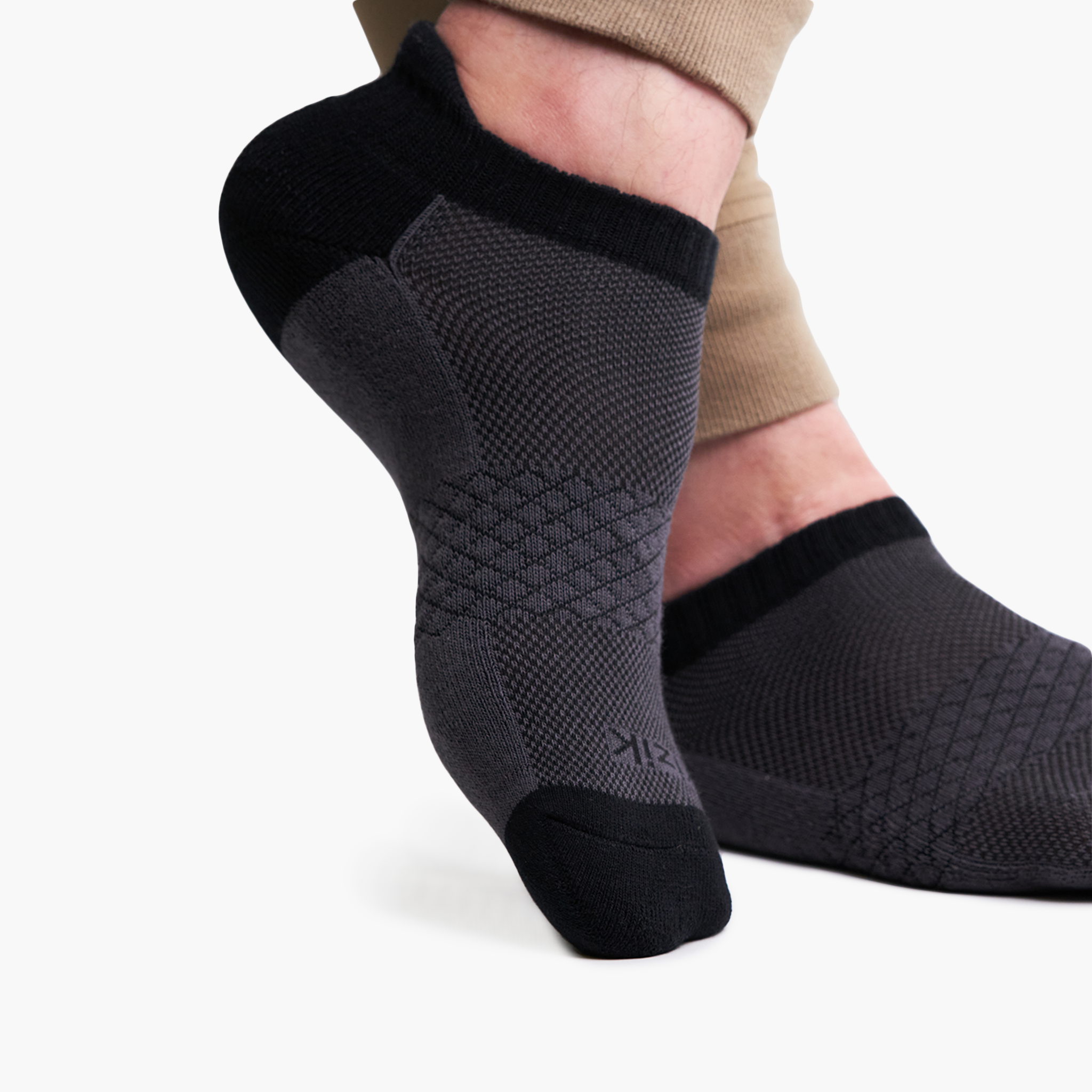 Kizik Ankle Socks - Charcoal - Image 4